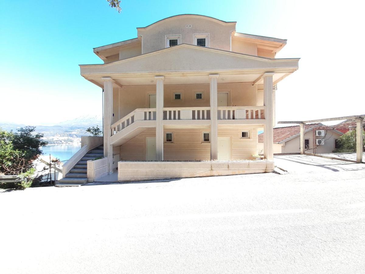 הרצג-נובי Villa Garden Apartments מראה חיצוני תמונה