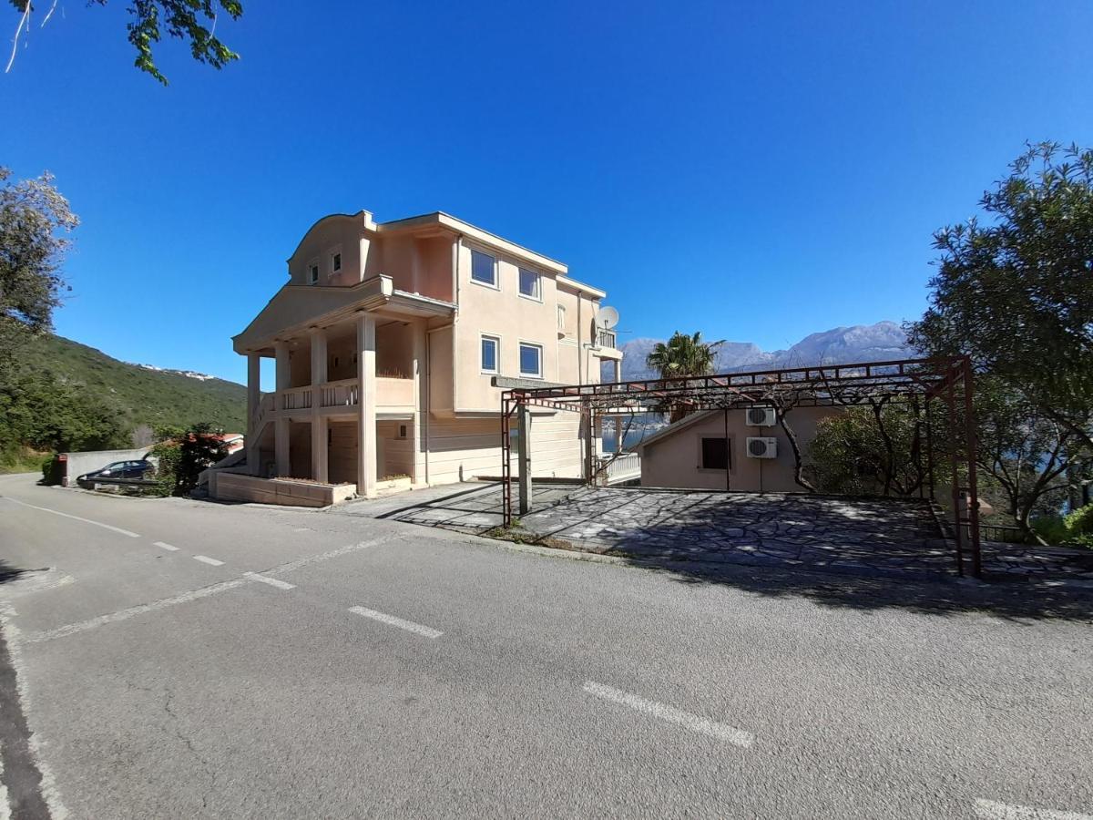 הרצג-נובי Villa Garden Apartments מראה חיצוני תמונה