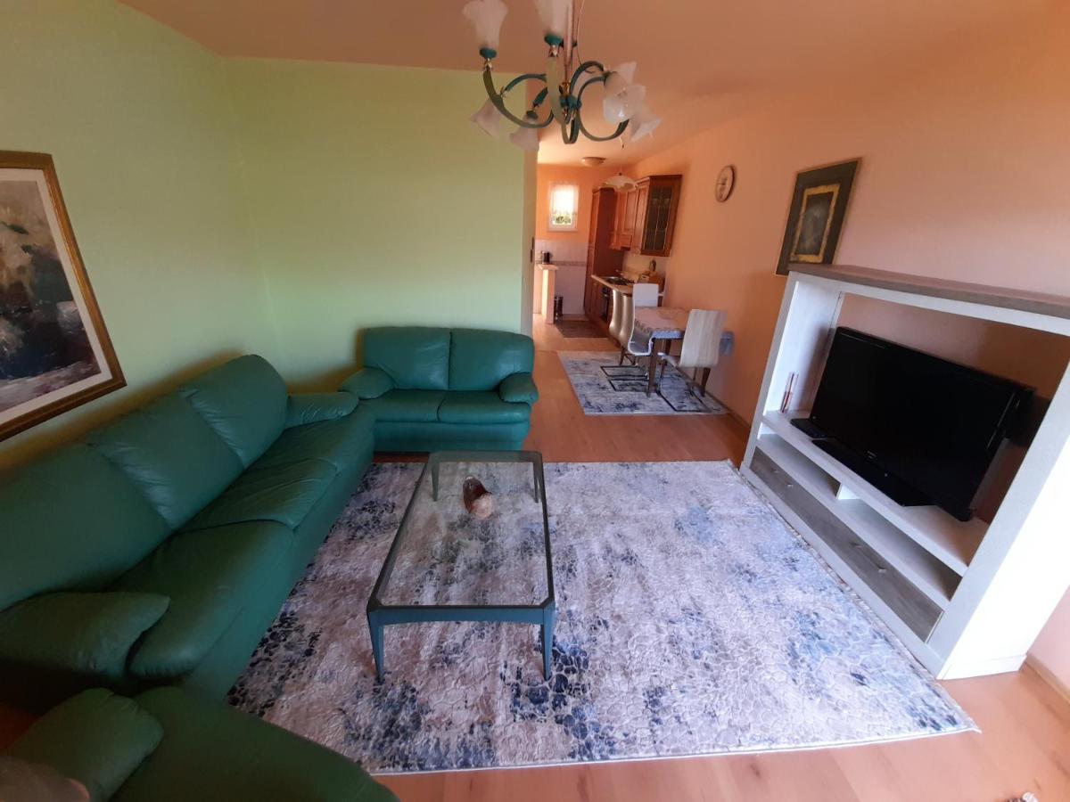 הרצג-נובי Villa Garden Apartments מראה חיצוני תמונה