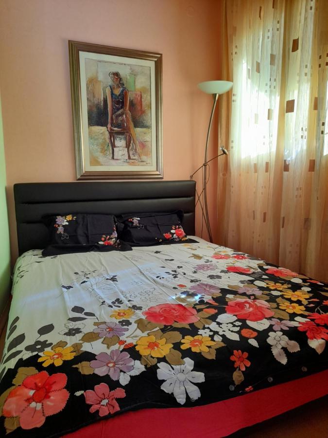הרצג-נובי Villa Garden Apartments מראה חיצוני תמונה