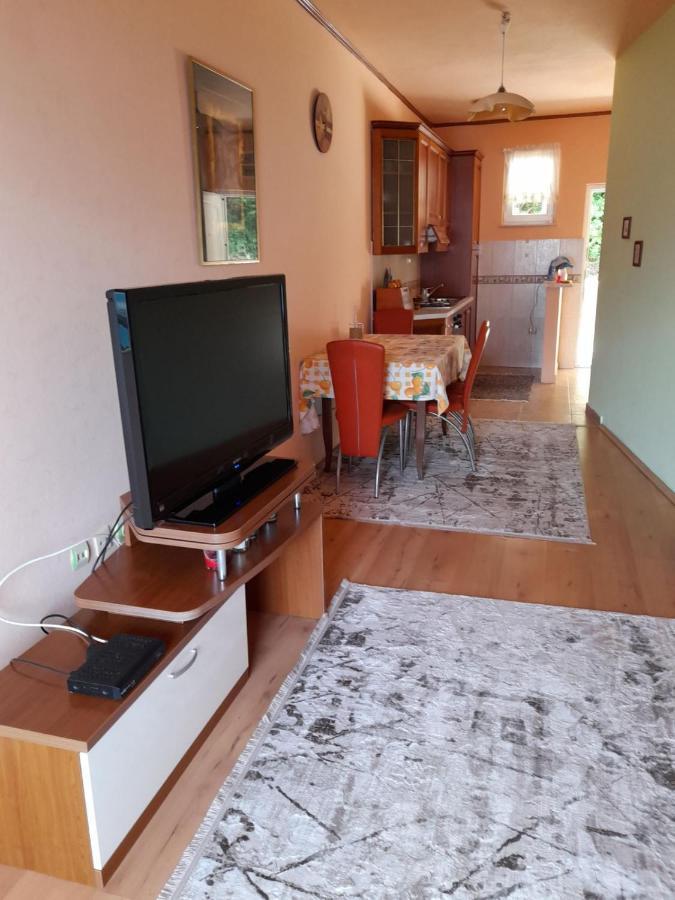 הרצג-נובי Villa Garden Apartments מראה חיצוני תמונה